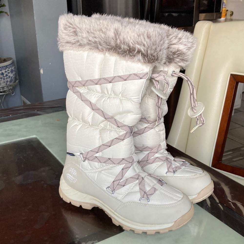 Timberland New, size 6.5, long cozy boots
